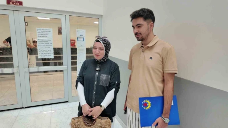 Anneler Çocuklarıyla Aynı Üniversiteyi Okumanın Heyecanını Yaşayacak