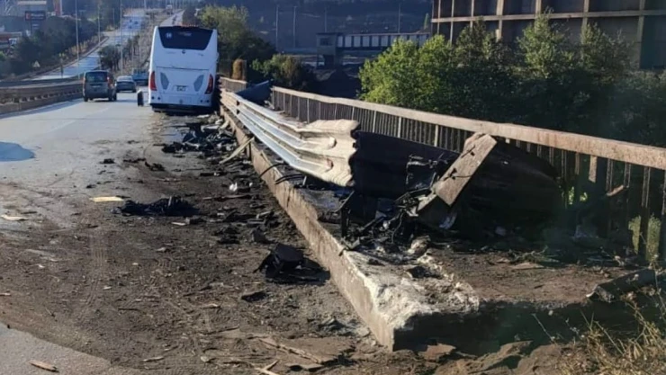 Bariyerlere Çarptı: 1 Yaralı