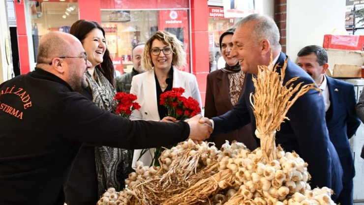 Yüksel Aydın Esnafla Bir Araya Geldi