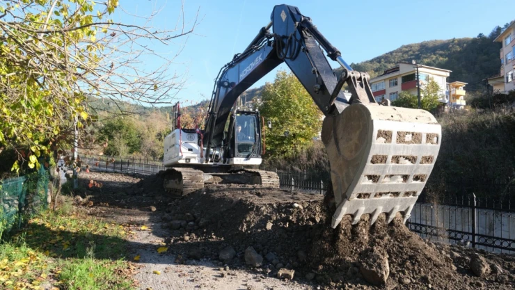Yüksel Caddesi'nde Tesviye Çalışmaları Başlatıldı