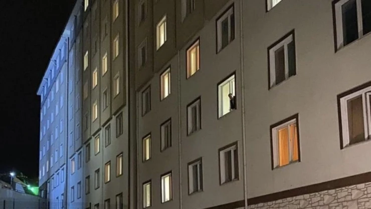 Yurdun 3. Katından Düşen Öğrenci Hayatını Kaybetti