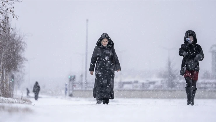 Yurdun Bazı Kesimlerinde Kar Etkili Oldu
