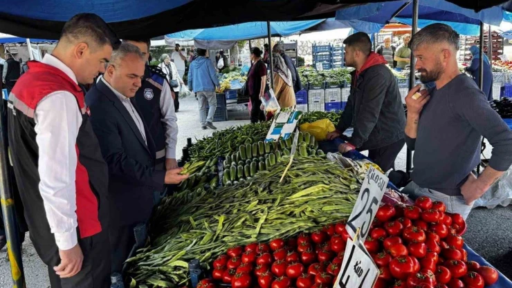 Zabıta Ekiplerinden Semt pazarına Denetim