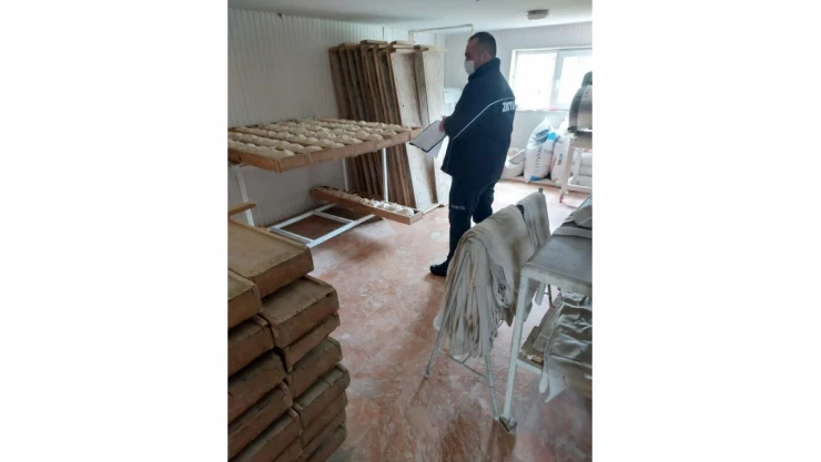Zabıtadan Fırınlara Hijyen Ve Gramaj Denetimi