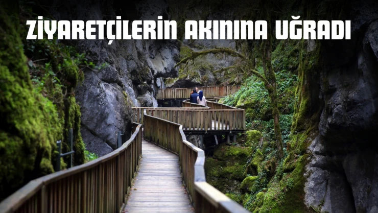 Ziyaretçilerin Akınına Uğradı