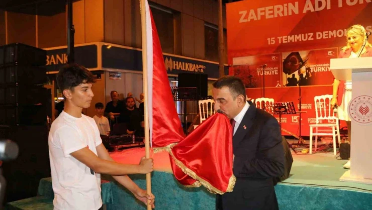 Zonguldak'ta 15 Temmuz'un Yıldönümünde Demokrasi Nöbeti Tutuldu