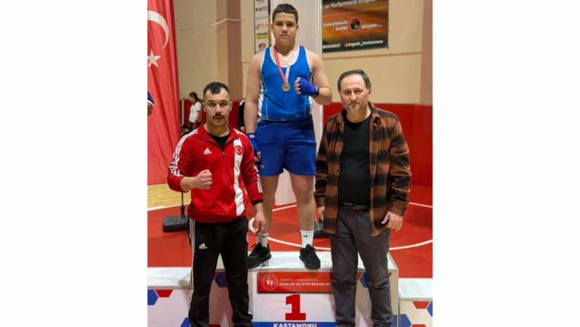 Ağır Sıklette İl Birincisi Tyson