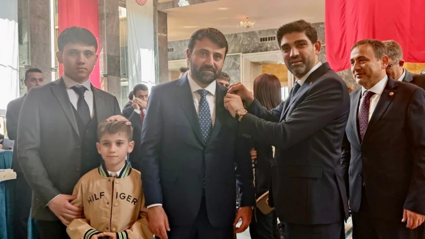 AK Partili Şahin ve Keskinkılıç TBMM'ye kayıt yaptırdı