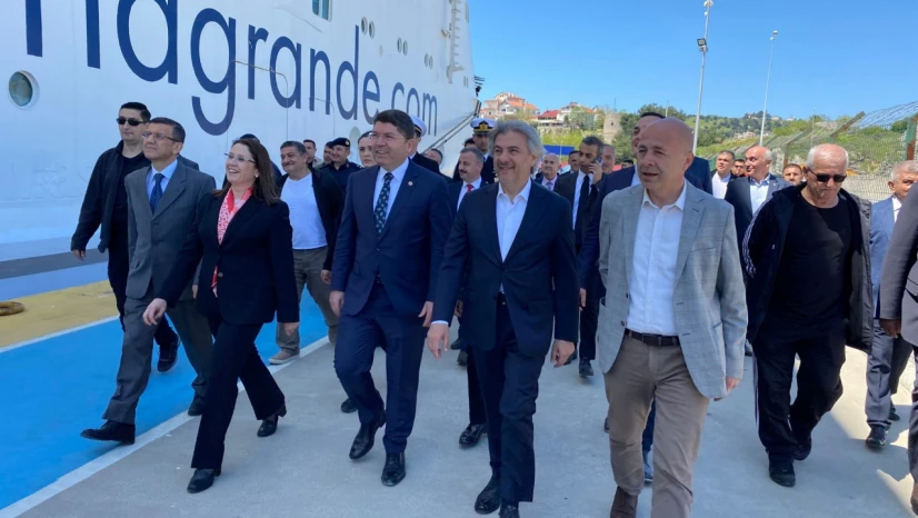 Bartın'da kruvaziyer gemiyi Bakan Yardımcısı karşıladı
