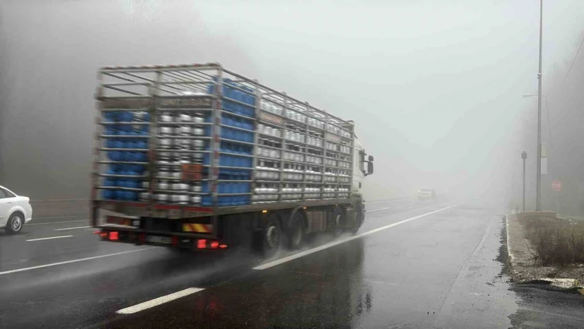 Bolu Dağı'nda Sis Ve Sağanak Etkili!