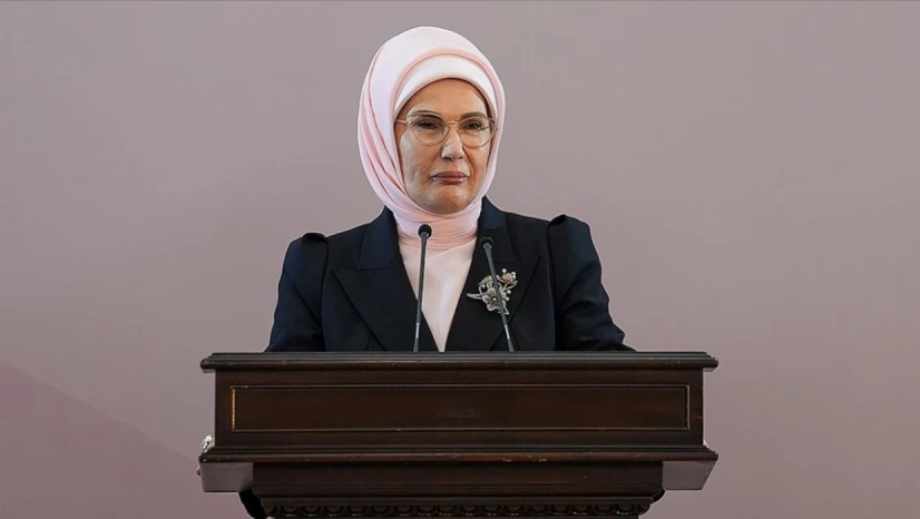 Emine Erdoğan, 19 Mayıs'ı Kutladı