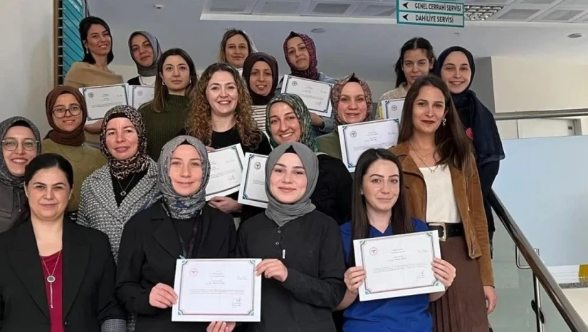 Hastane Personeline 'Anne Sütü Ve Emzirme Eğitimi'