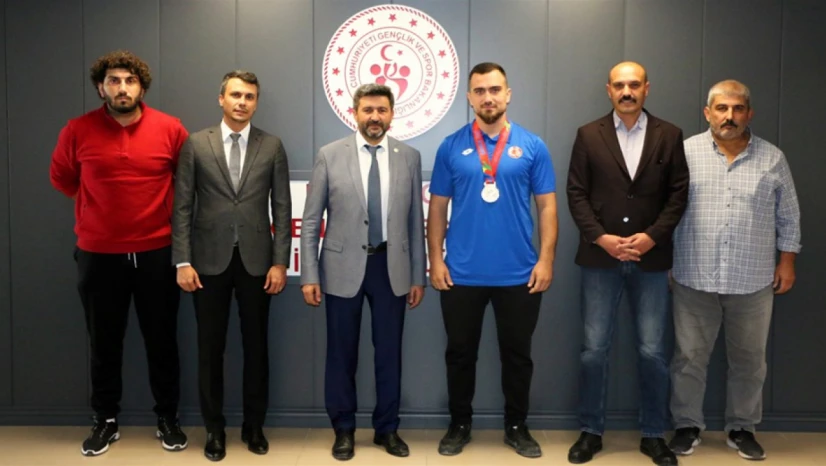 İşitme Engelliler Güreş'te dünya 2'nciliği