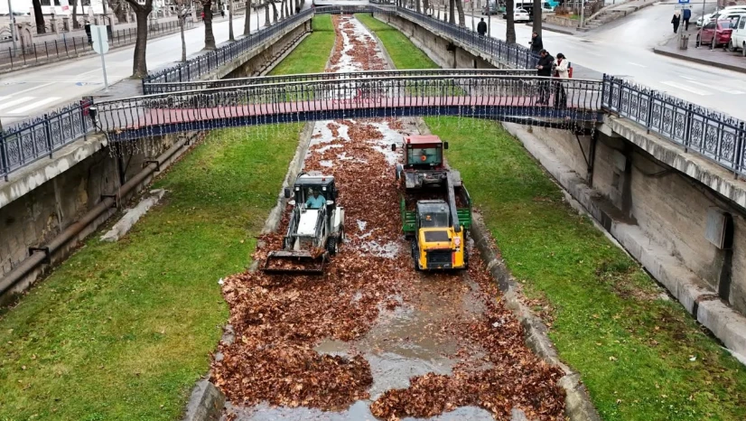 Kastamonu'da Mahalle Temizlik Çalışmaları Aralıksız Sürüyor