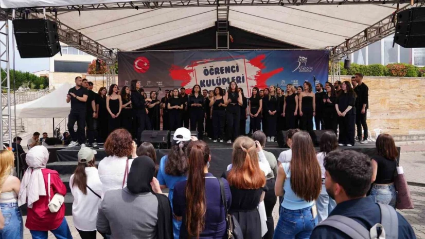 Öğrenci Kulüpleri Şenliği Coşkuyla Gerçekleştirildi