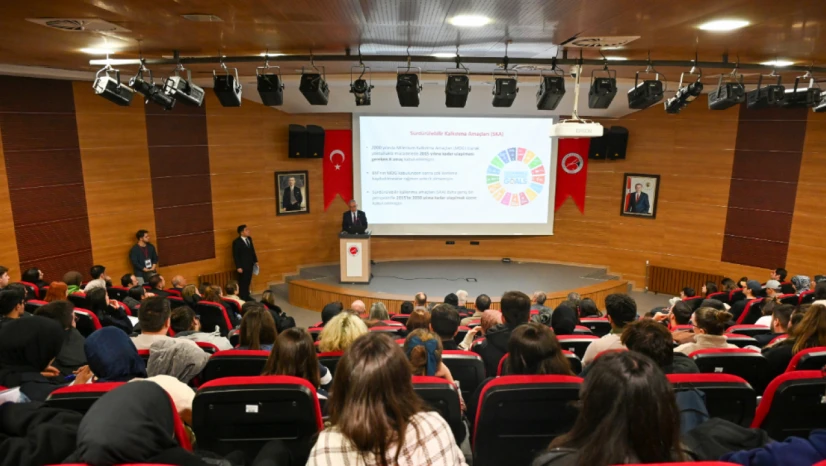 KÜ'de 'Su Kaynaklarının Sürdürülebilir Yönetimi' Konferansı Düzenlendi