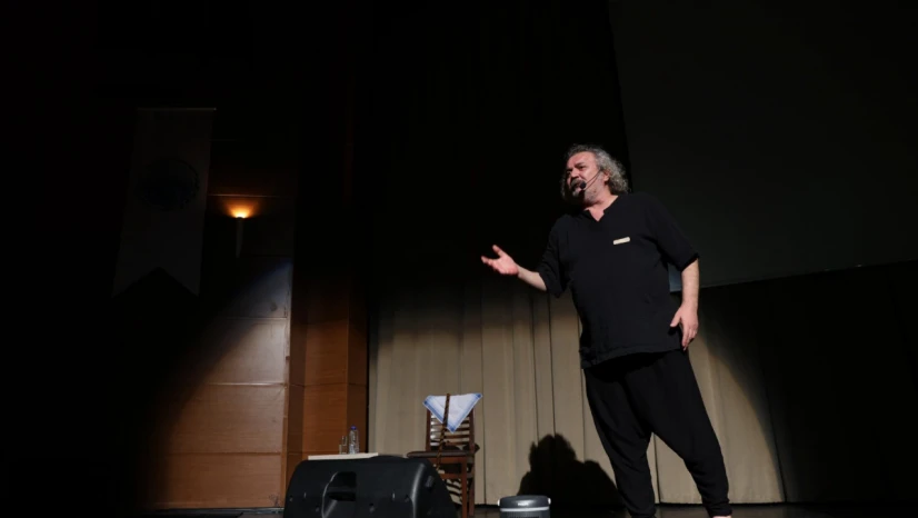 Müfit Can Saçıntı, Taşköprü'de Sahne Aldı