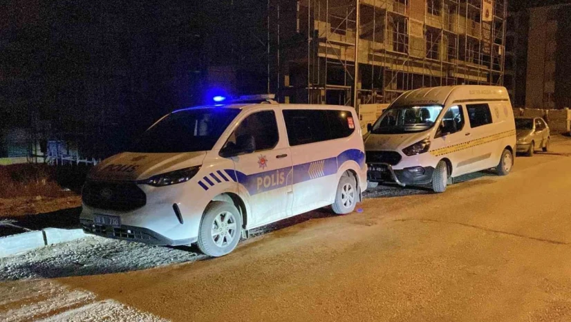 Sokakta Rastgele Tabancayla Ateş Etti!