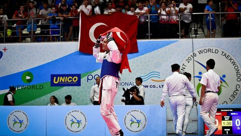 Taekwondo İl Temsilcisinden Dünya Şampiyonuna Tebrik