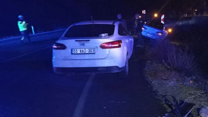 Üç Araç Birbirine Girdi