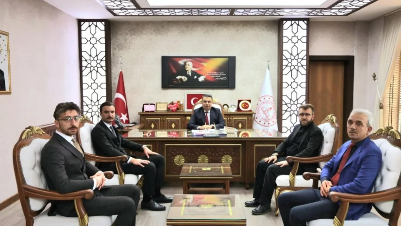 Ülkü Ocakları'ndan İl Milli Eğitim Müdürü Hasan Gümüş'e Ziyaret