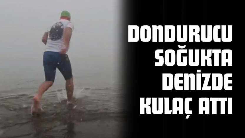 Dondurucu Soğukta Denizde Kulaç Attı