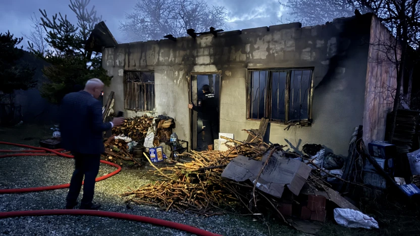 Sobaya Benzin Döken Şahıs, Hem Kendini Hem De Evi Yaktı!