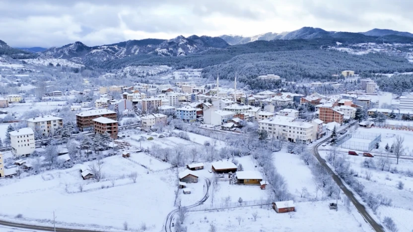Yüksek Rakımlı İlçelerde Kar Yağışı Etkili Oldu