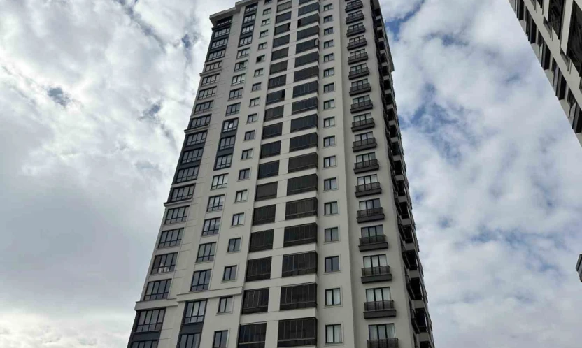 Binanın 14'üncü Katından Düşerek Ölen Kadının Nişanlısı Beraat Etti