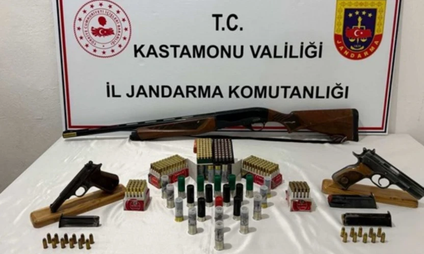 Çok Sayıda Silah Ele Geçirildi
