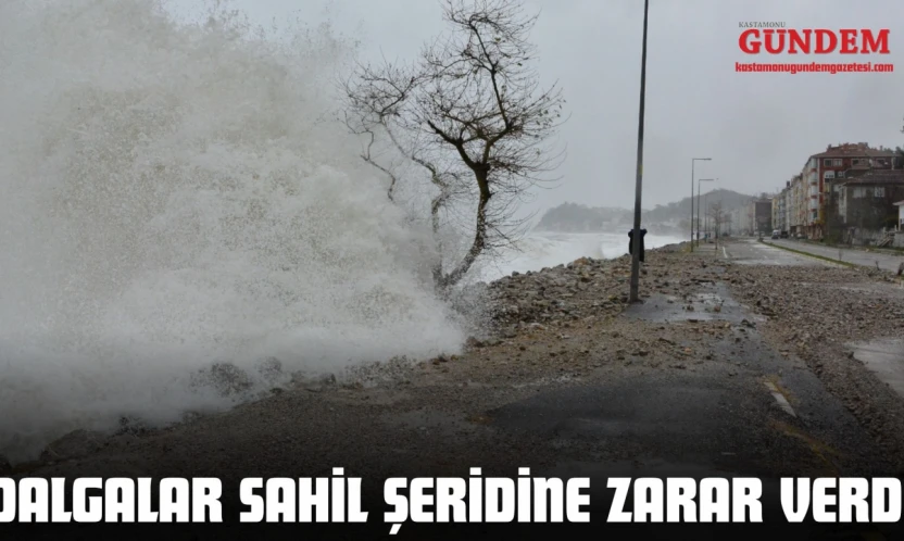 Dalgalar Sahil Şeridine Zarar Verdi
